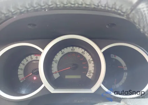 2015 Toyota Tacoma z USA, uszkodzony, nr VIN 5TFUX4EN4FX037691